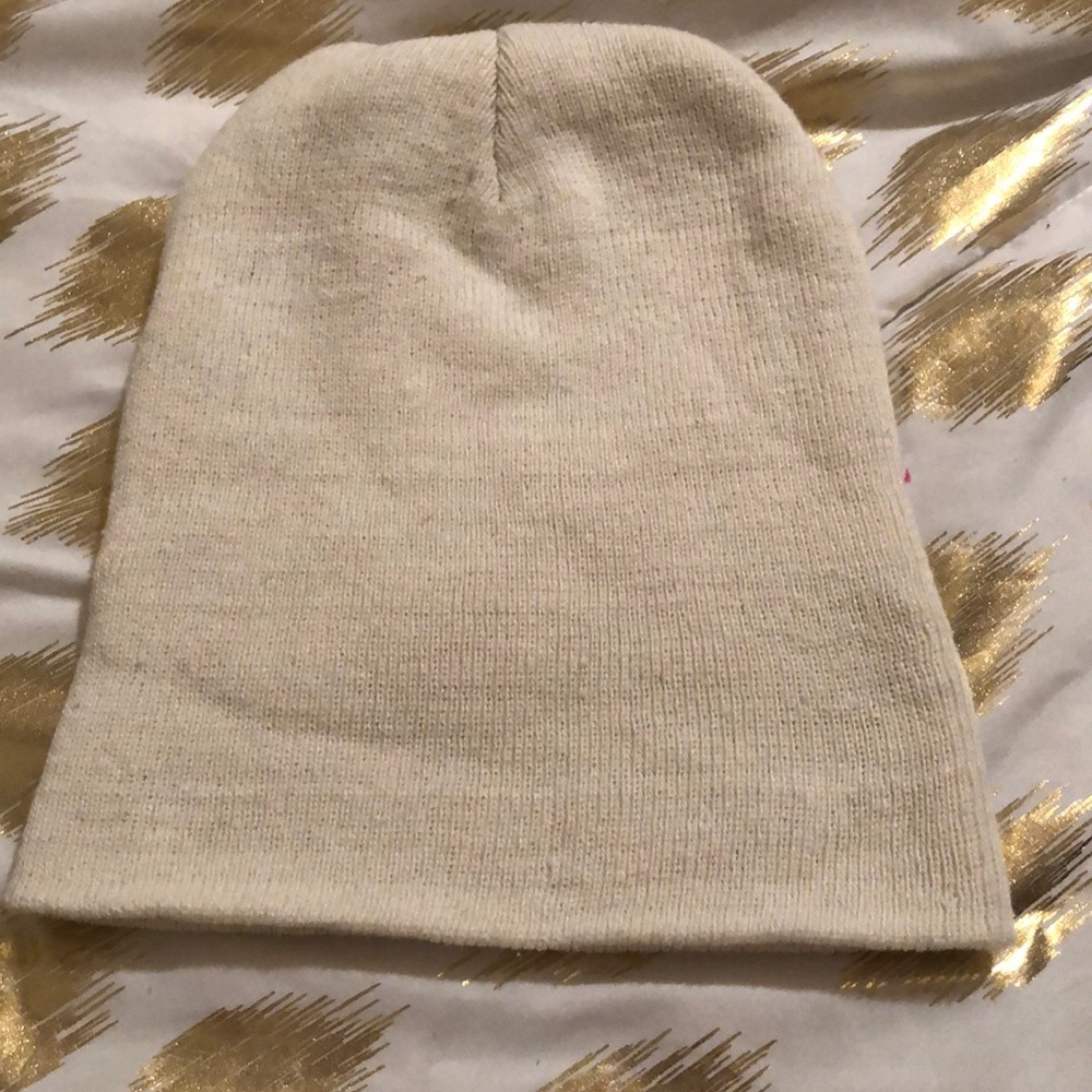 Cream basic beanie - Picture 3 of 4